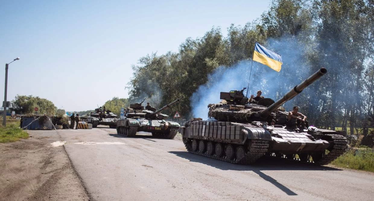 Τρίτη γραμμή άμυνας με πολιτοφυλακή στην Ουκρανία: Στα όπλα επιπλέον 130.000 πολίτες - Οργή στη Μόσχα για τις απαντήσεις ΗΠΑ
